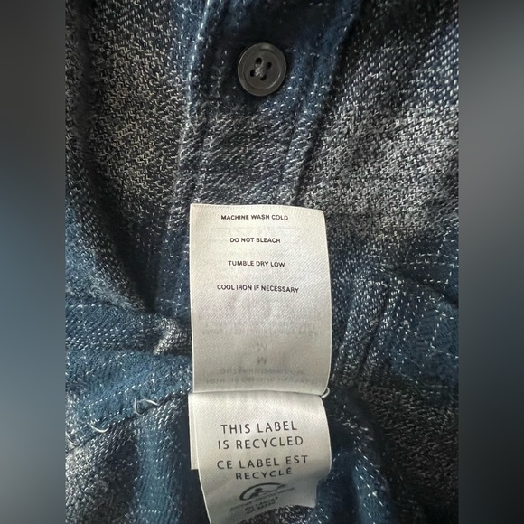 Outerknown Men's Jasper Transitional Flannel - Marine Rocky Point Plaid - M - Picture 10 of 10